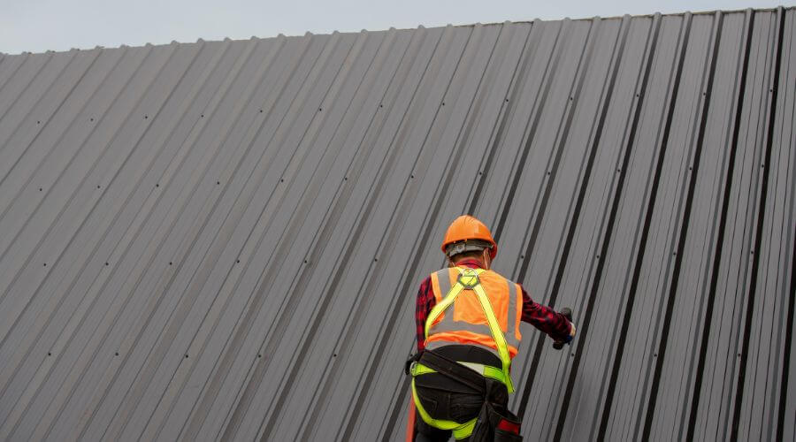 Expert Emergency Roof Repairs services in Beaverton, MI
